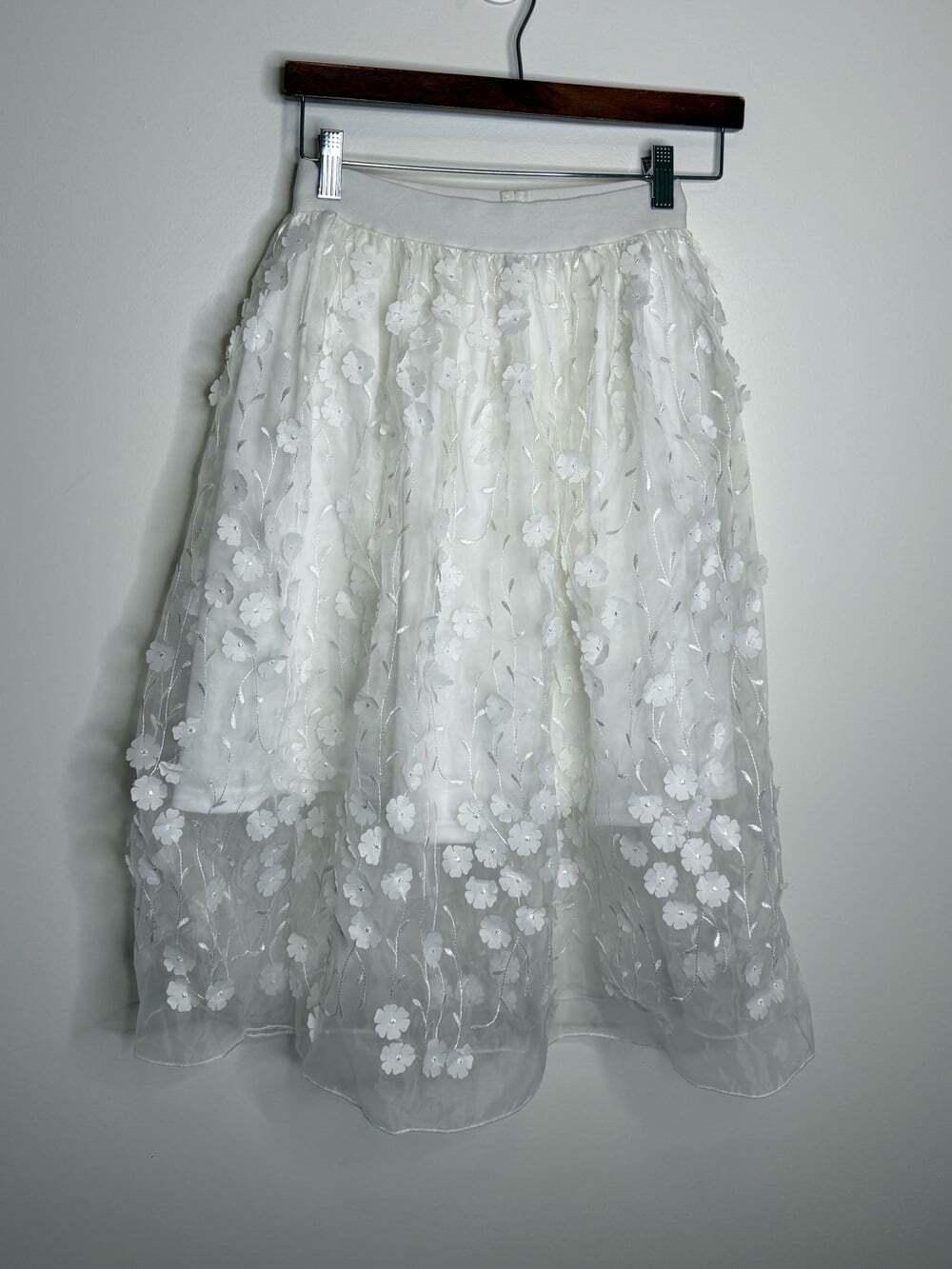Molly Bracken White Floral Appliqué A-Line Skirt